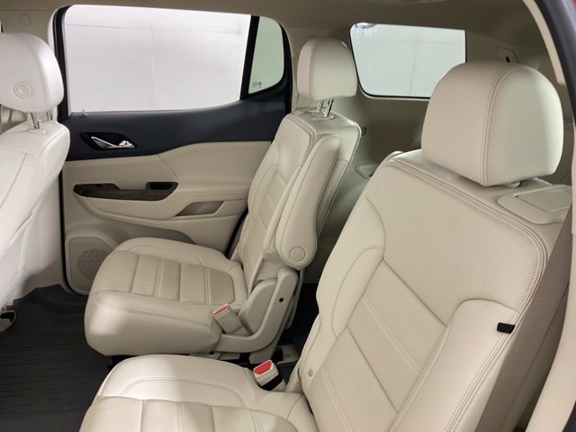Used 2021 GMC Acadia Denali w/ Denali Ultimate Package AWD/4WD image 36