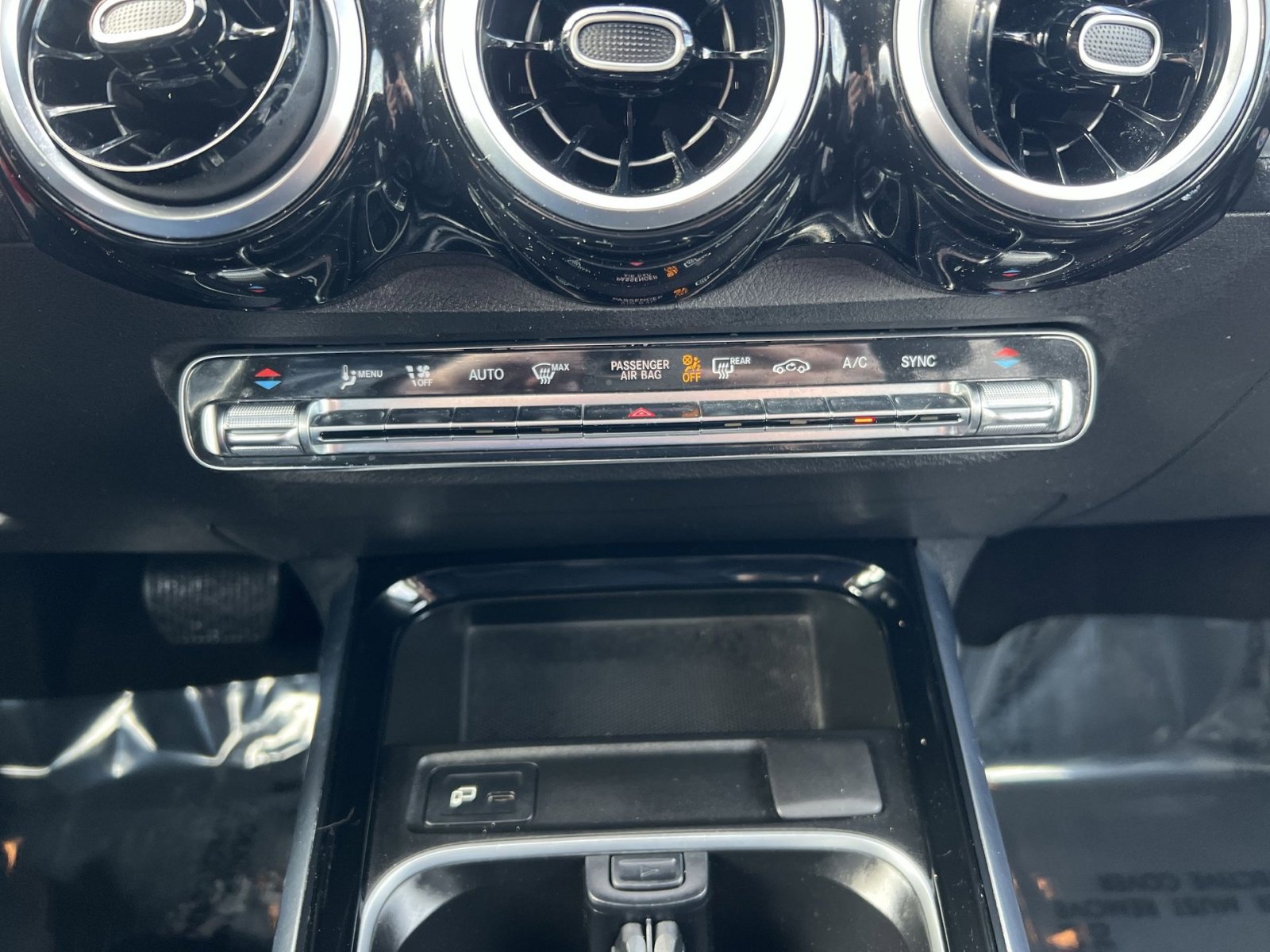 Used 2020 Mercedes-Benz GLB 250 4MATIC image 19