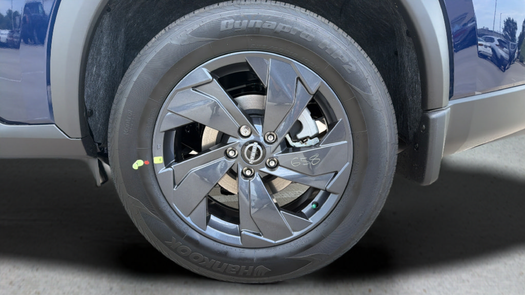 New 2026 Nissan Rogue SV w/ Cold Weather Package AWD/4WD image 25