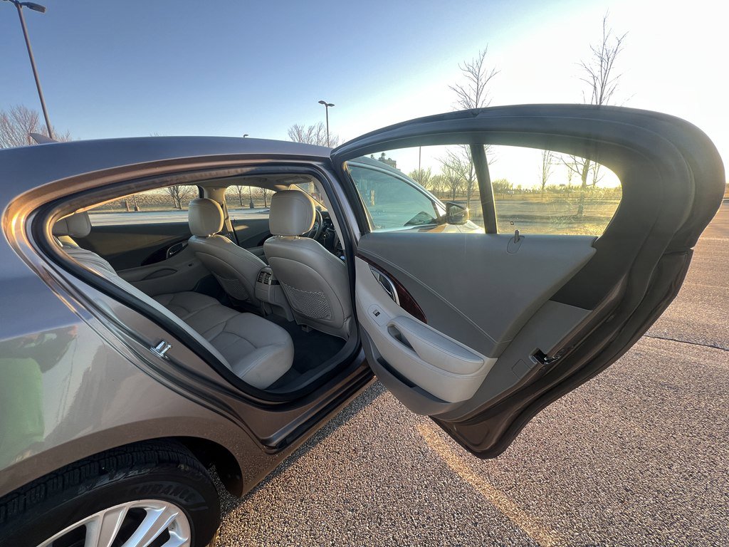 Used 2012 Buick LaCrosse Premium image 12