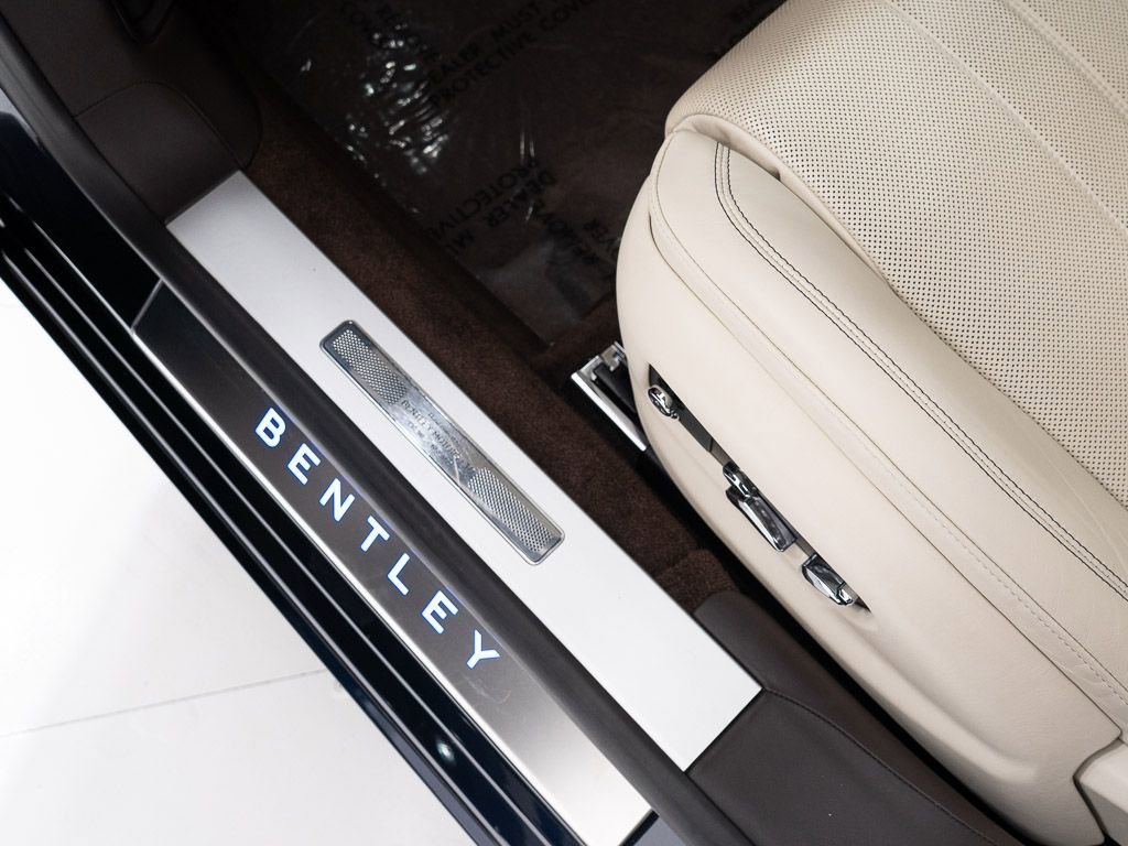 Used 2020 Bentley Flying Spur W12 AWD/4WD image 12