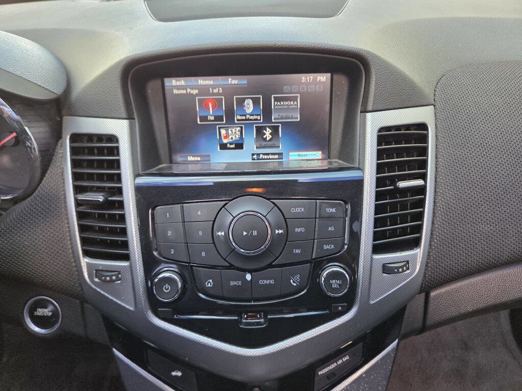 Used 2015 Chevrolet Cruze LTZ w/ Sun, Sound and Sport Package image 27