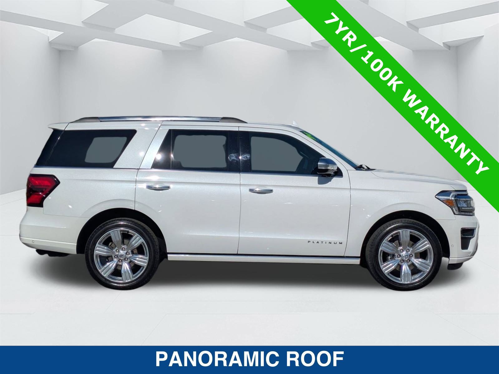 Certified 2024 Ford Expedition Platinum image 3