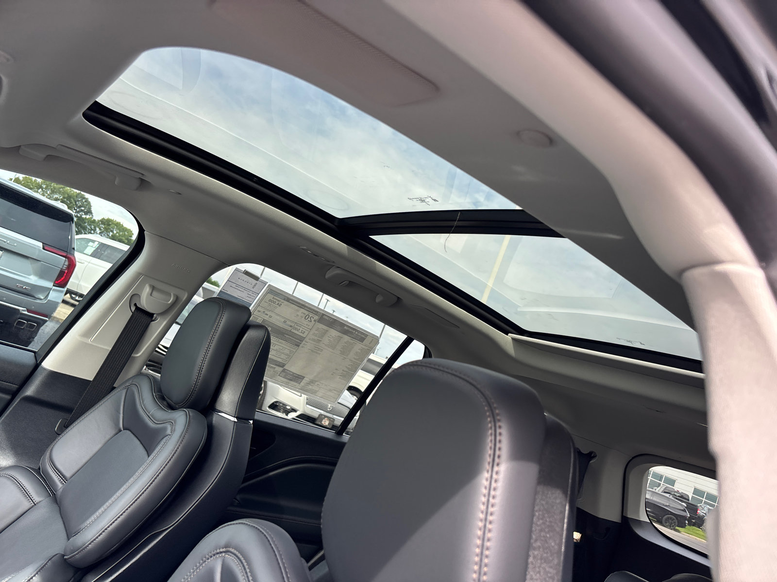 New 2026 Lincoln Aviator Reserve AWD/4WD image 25
