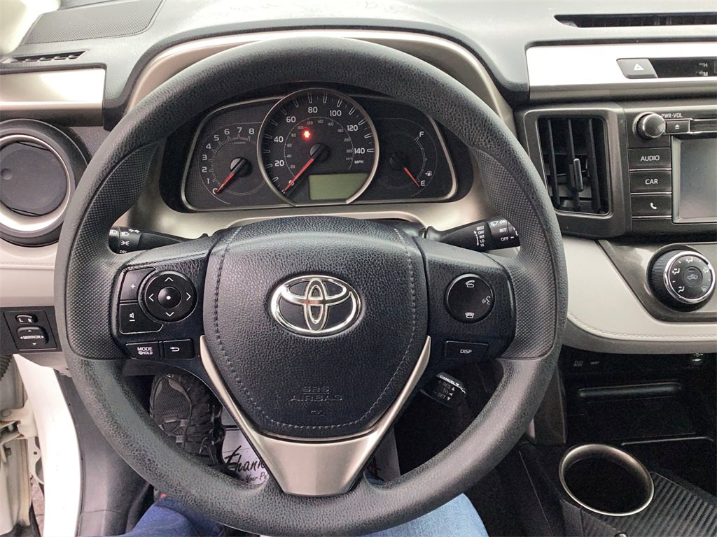 Used 2015 Toyota RAV4 LE image 10
