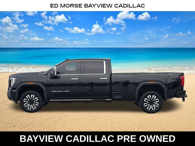 Used 2025 GMC Sierra 3500 Denali Ultimate AWD/4WD image 2