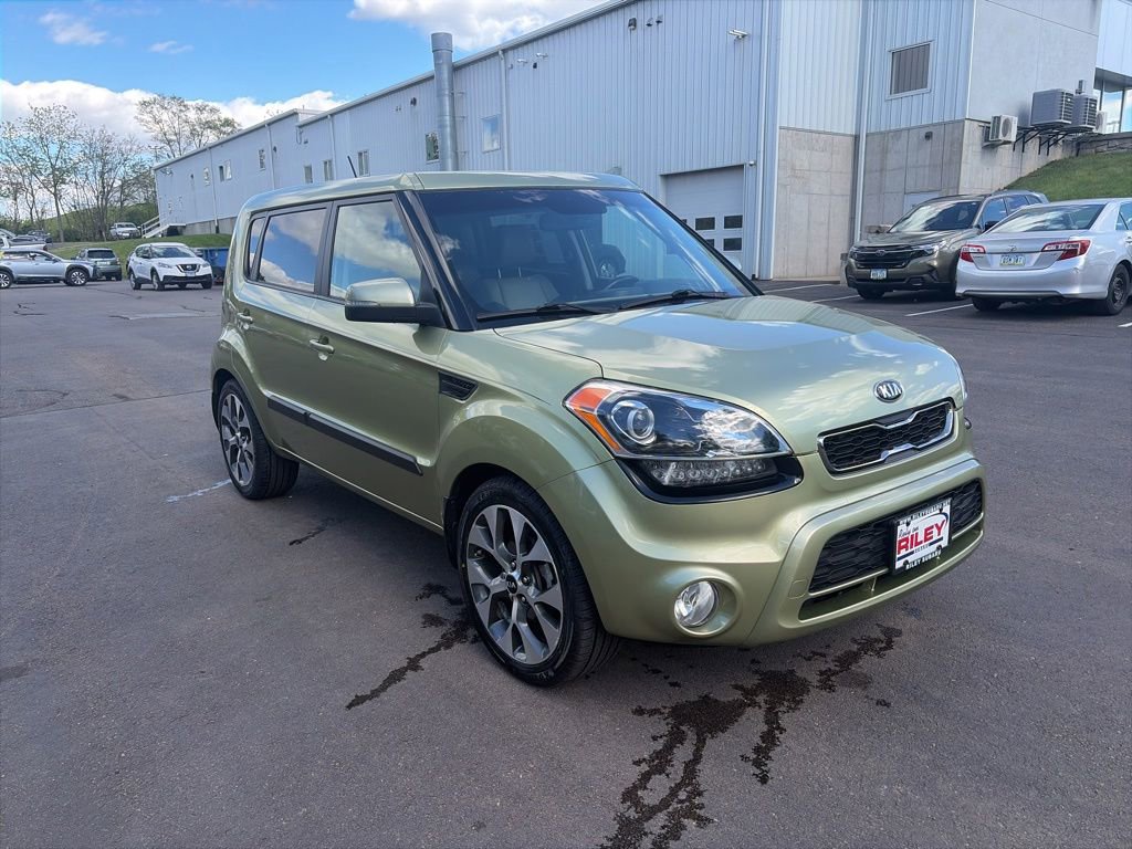 Used 2013 Kia Soul ! w/ Premium Pkg FWD image 11