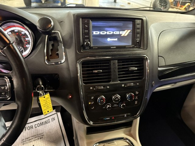 Used 2019 Dodge Grand Caravan SXT FWD image 42