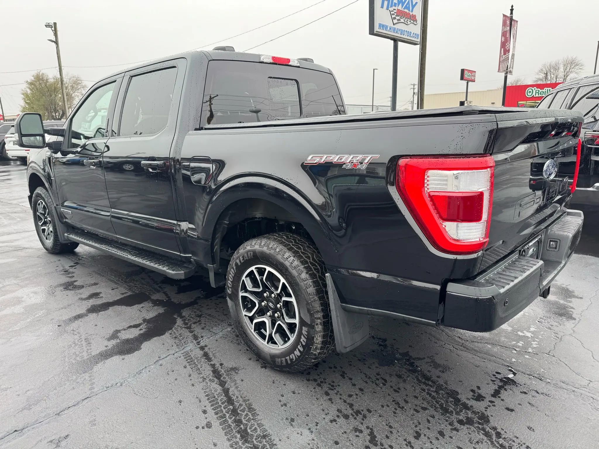 Used 2023 Ford F150 Lariat image 15