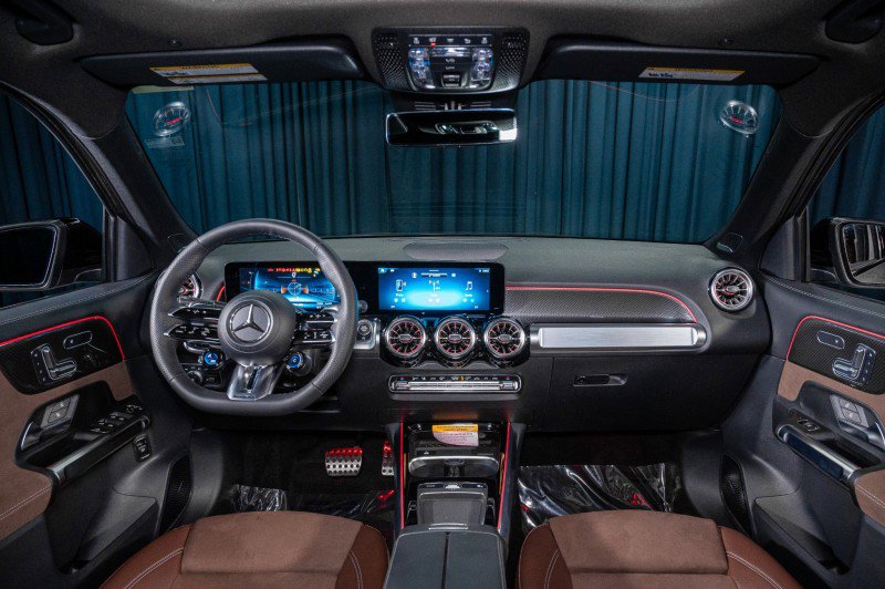 New 2026 Mercedes-Benz GLB 35 AMG 4MATIC image 15