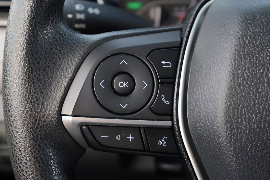 Certified 2021 Toyota Camry LE image 16