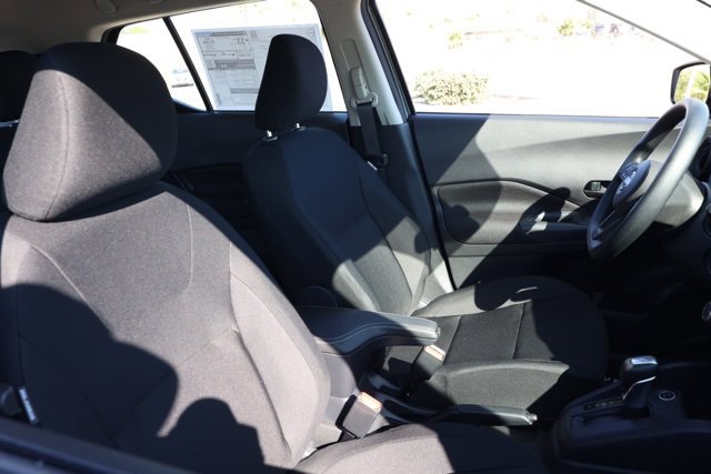 New 2025 Nissan Kicks Play S image 21