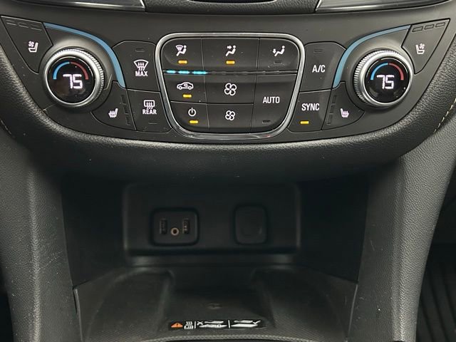 Used 2018 Chevrolet Equinox Premier image 29