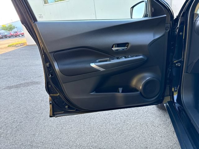 New 2023 Nissan Kicks SV FWD image 17