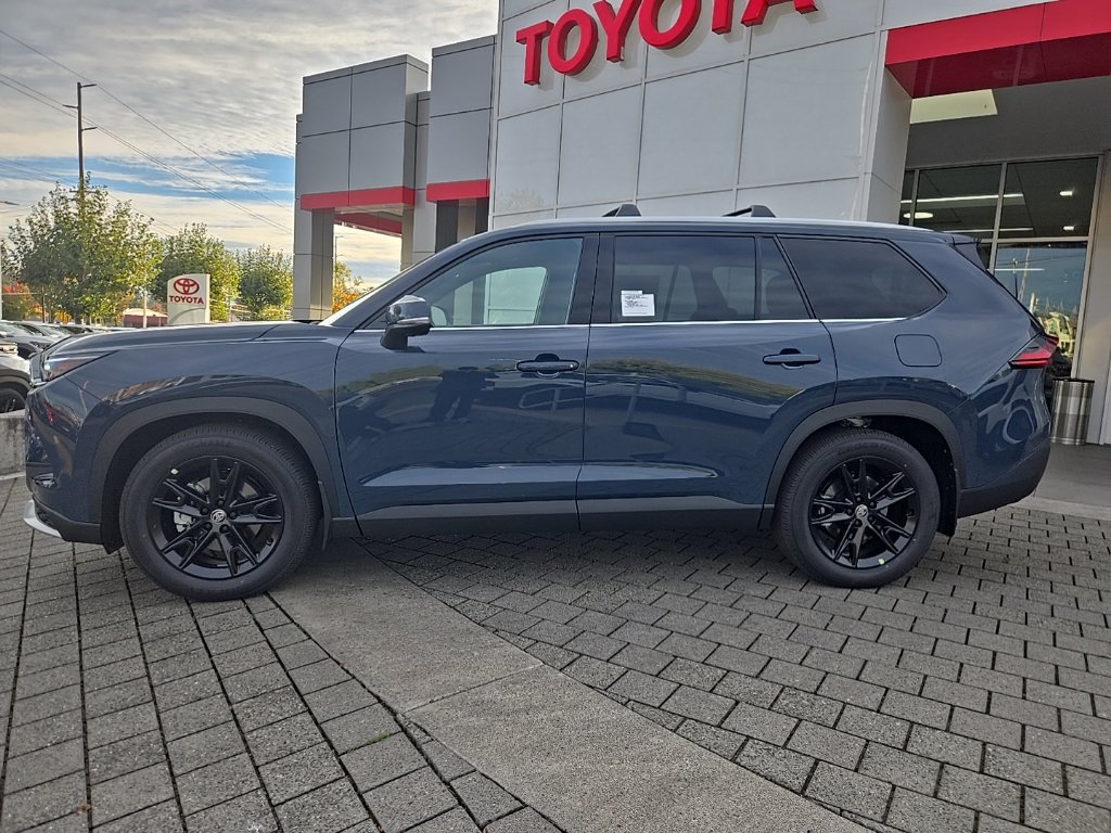 New 2026 Toyota Grand Highlander AWD Hybrid image 2