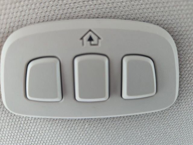 Used 2020 Lincoln Continental Reserve image 34