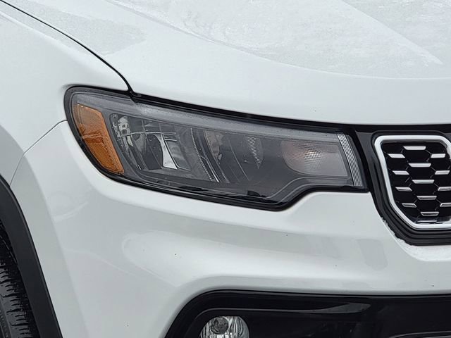 Certified 2024 Jeep Compass Limited image 16