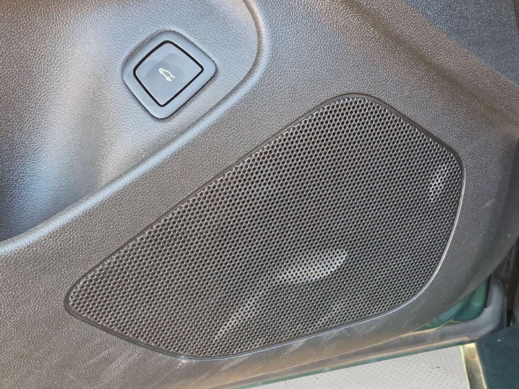 Certified 2025 Cadillac CT4 V Blackwing w/ Carbon Fiber 1 Package RWD image 22