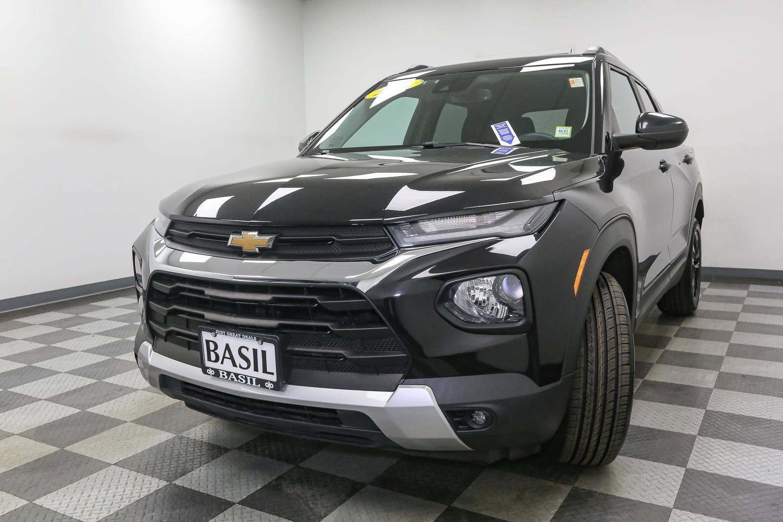Used 2021 Chevrolet TrailBlazer LT w/ Convenience Package image 4