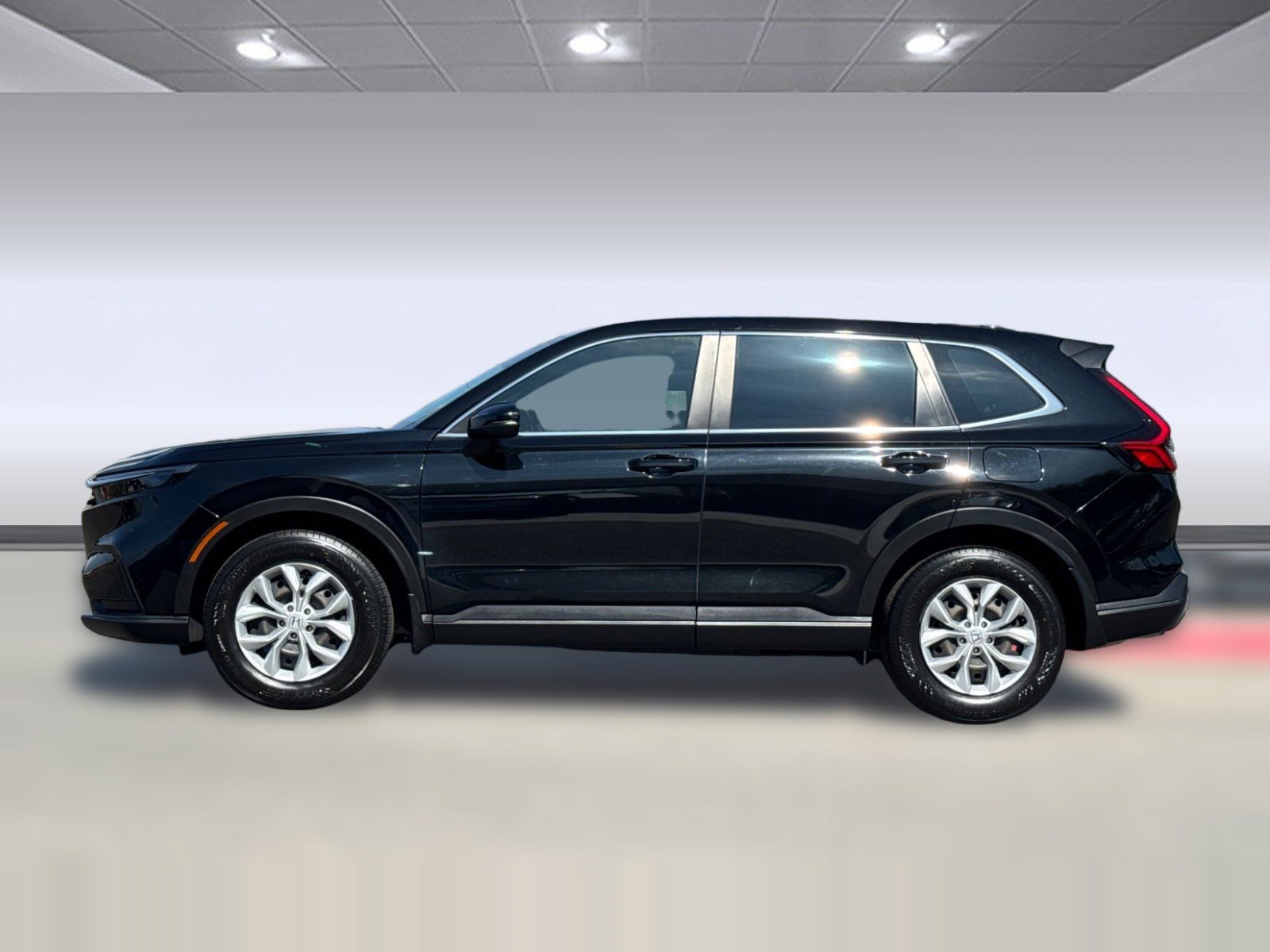 Used 2024 Honda CR-V LX image 2