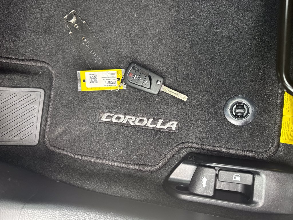 Certified 2026 Toyota Corolla LE FWD image 33