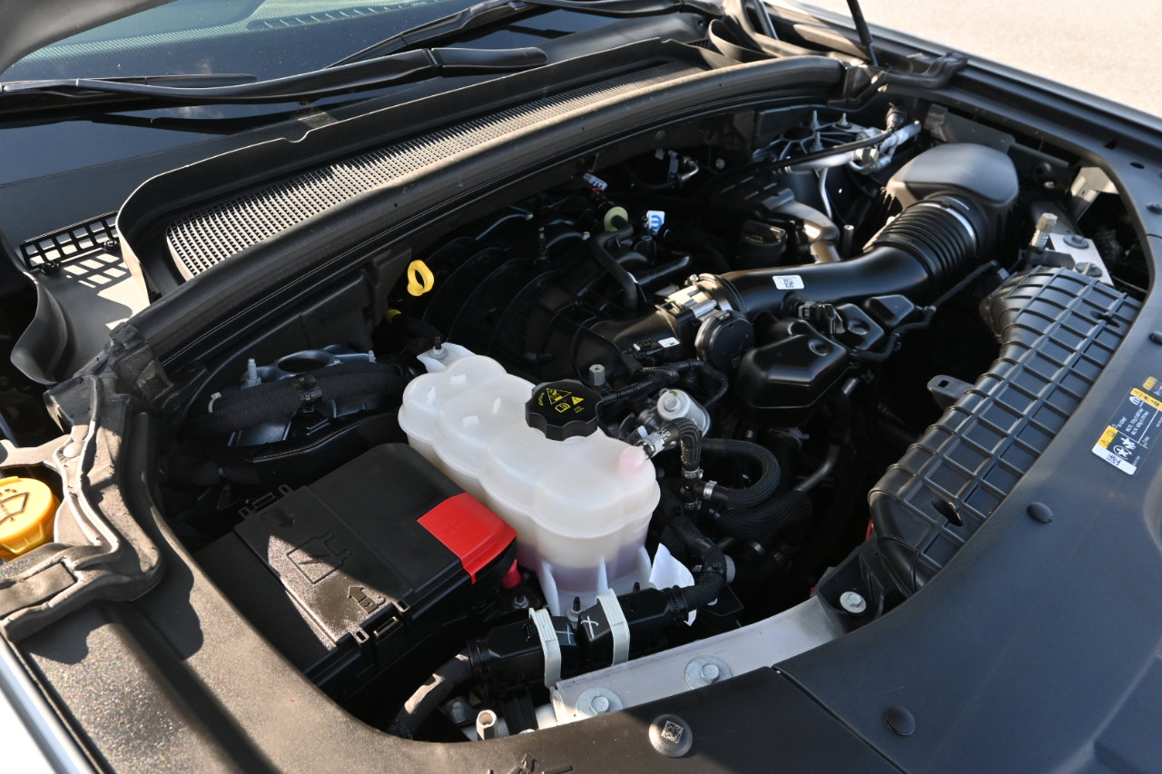 Used 2024 Jeep Grand Cherokee L Laredo image 43