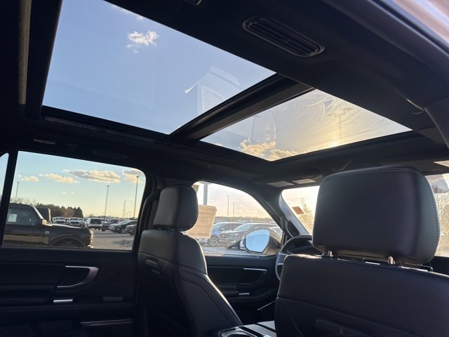 New 2025 Ford Expedition Max Platinum w/ Stealth Performance Package image 19