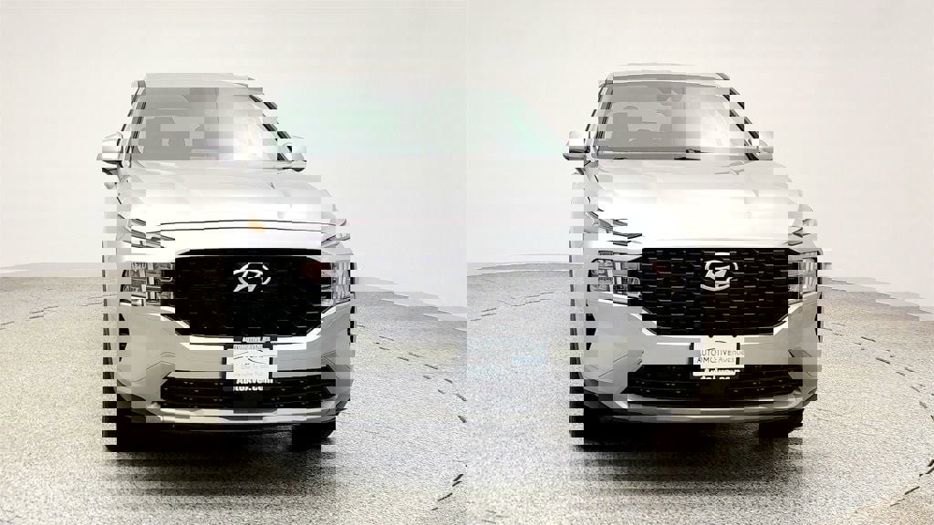 Used 2023 Hyundai Santa Fe SE image 2