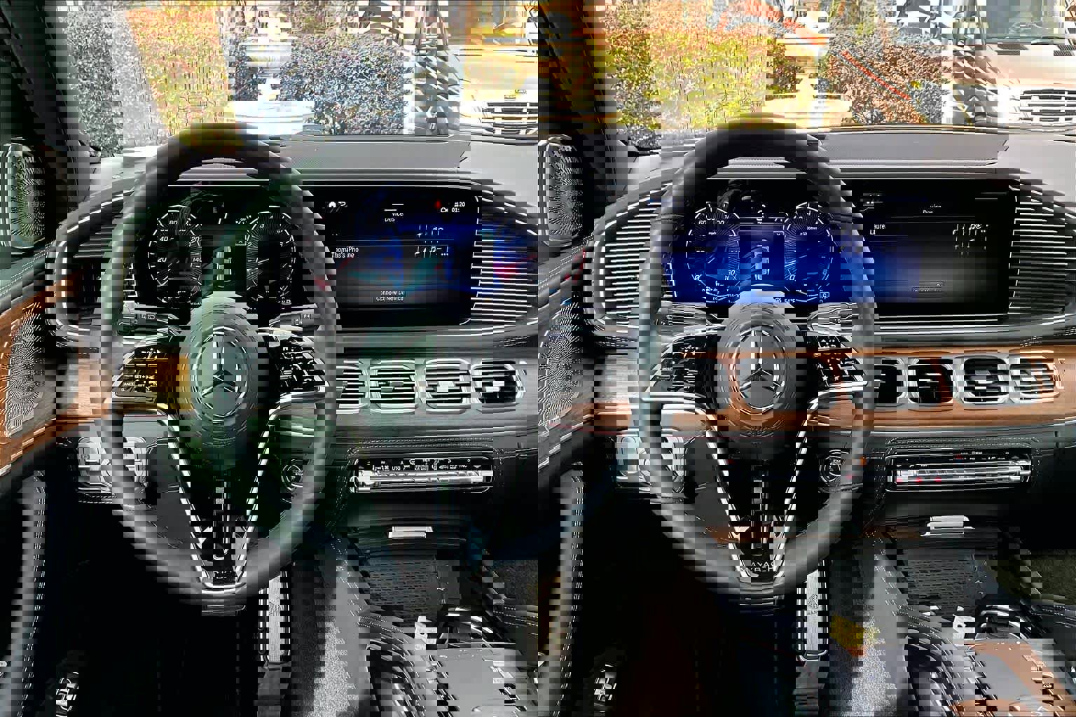 Used 2024 Mercedes-Benz Maybach GLS 600 4MATIC image 6