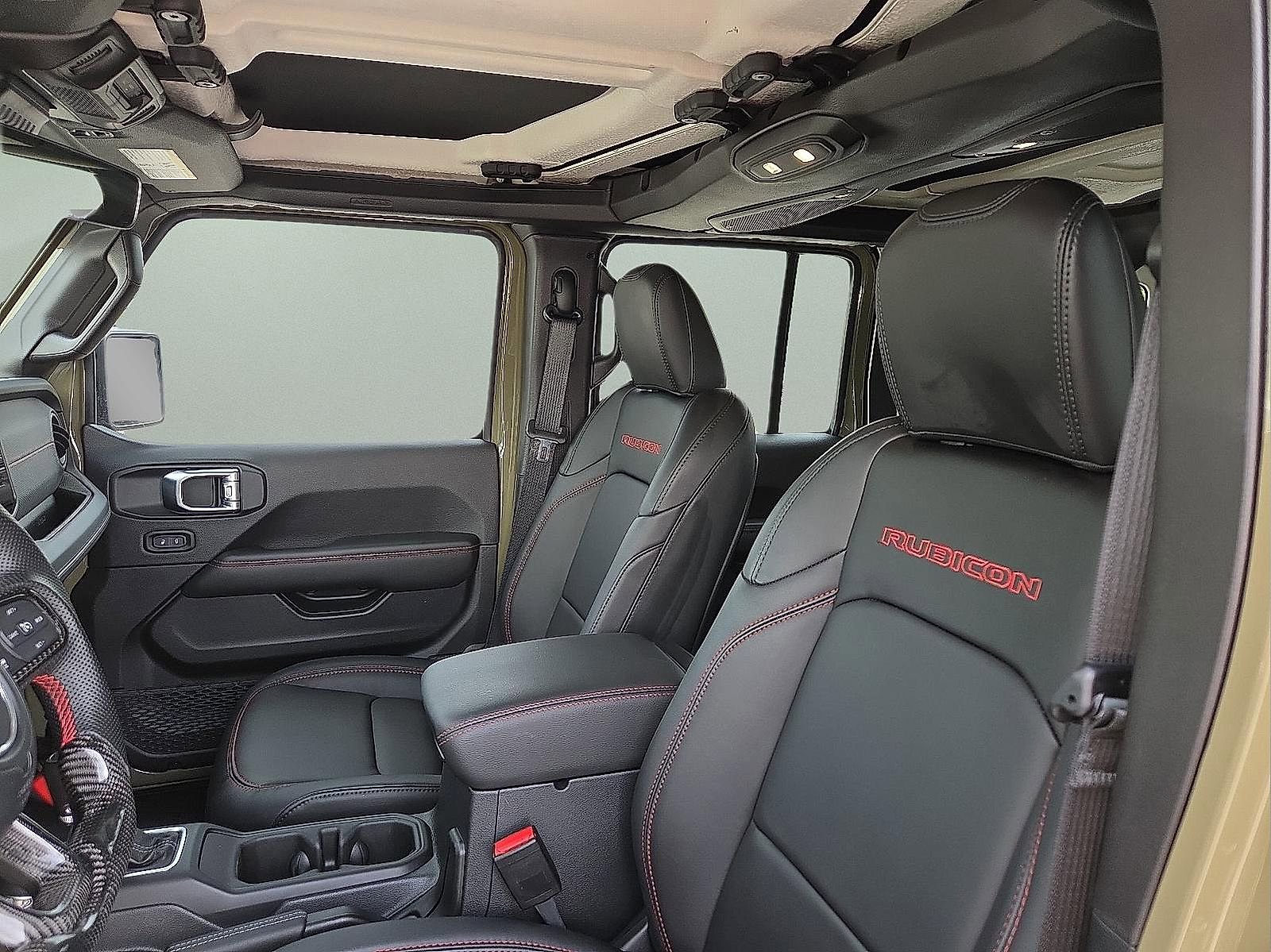 Used 2025 Jeep Wrangler Unlimited Rubicon AWD/4WD image 13