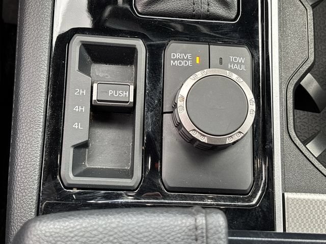 Used 2025 Toyota Sequoia Limited AWD/4WD image 18