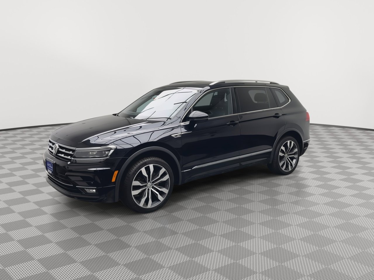 Used 2020 Volkswagen Tiguan SEL Premium R-Line AWD/4WD image 37