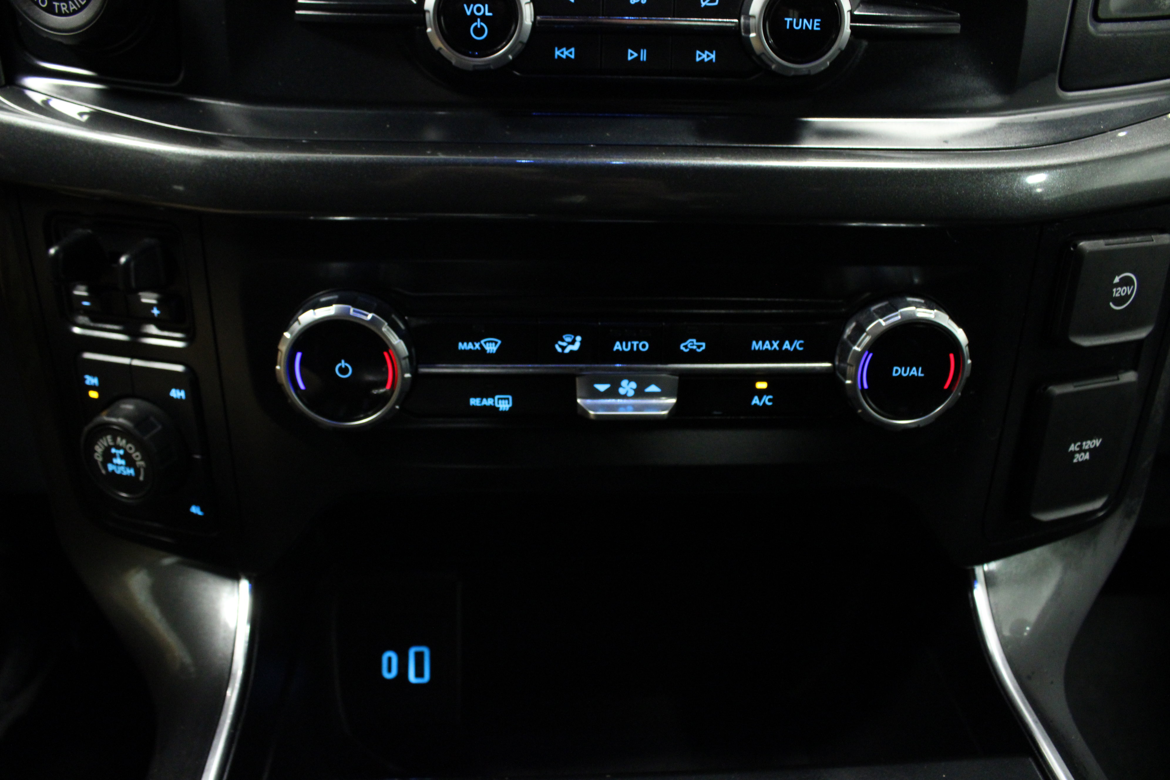 Used 2023 Ford F150 XLT w/ Equipment Group 301A Mid image 26