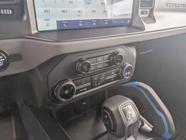 Used 2024 Ford Bronco Black Diamond image 19