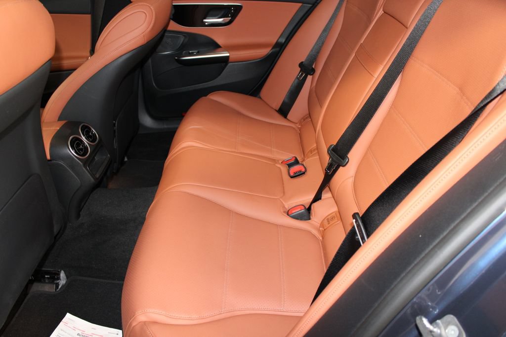 Used 2024 Mercedes-Benz C 300 Sedan image 23