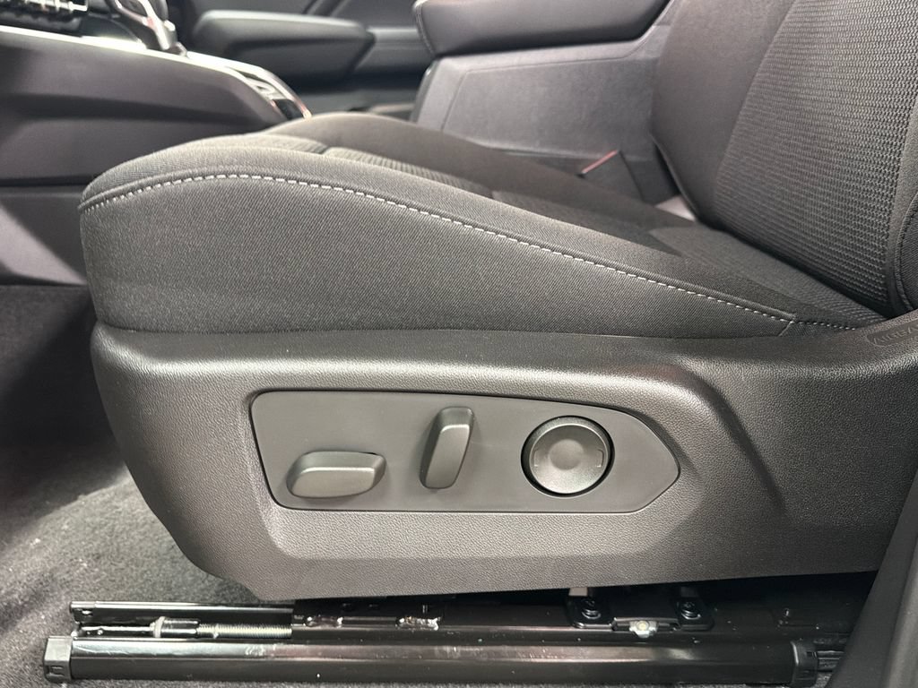 New 2026 GMC Canyon Elevation w/ Convenience Package RWD image 22