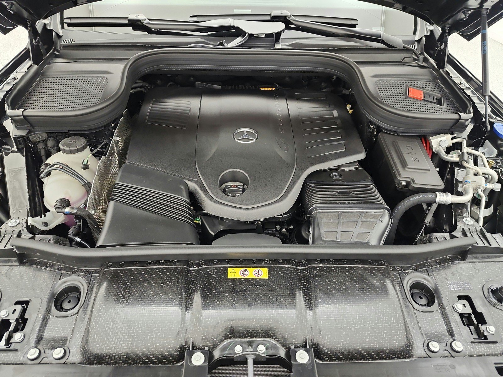 New 2027 Mercedes-Benz GLS 450 4MATIC image 12