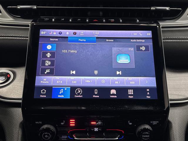 Used 2025 Jeep Grand Cherokee L Limited w/ Black Appearance Package image 19