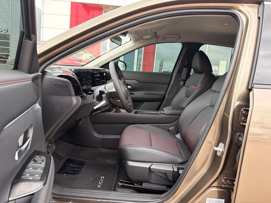 New 2027 Nissan Kicks SR AWD/4WD image 14