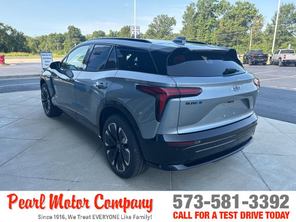 New 2024 Chevrolet Blazer EV RS image 6