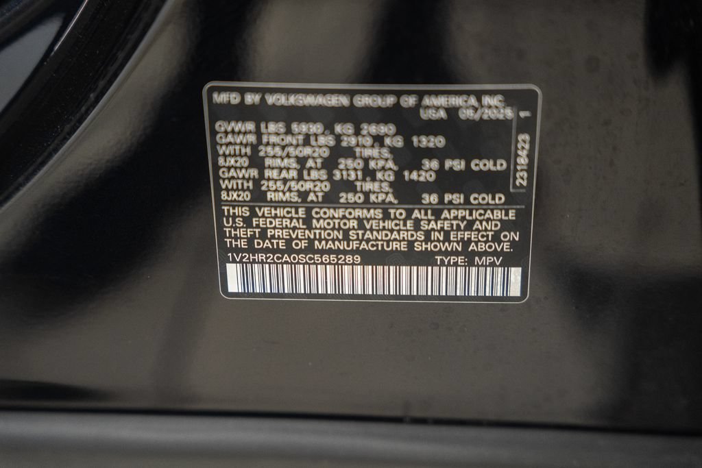 Used 2025 Volkswagen Atlas SE AWD/4WD image 37