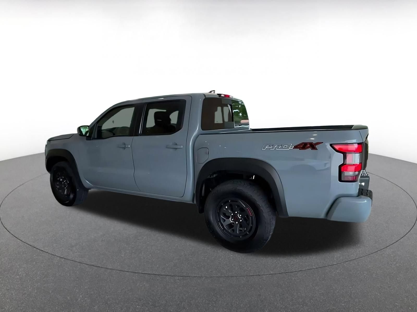 Used 2026 Nissan Frontier PRO-4X AWD/4WD image 9
