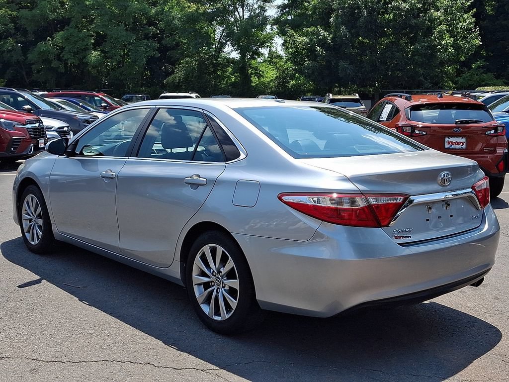 Used 2017 Toyota Camry XLE FWD image 4
