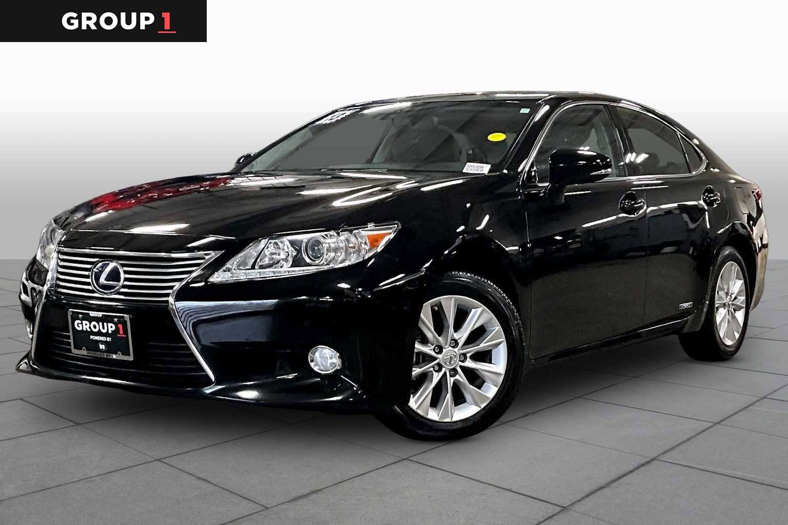 Used 2013 Lexus ES 300h w/ Luxury Pkg image 1