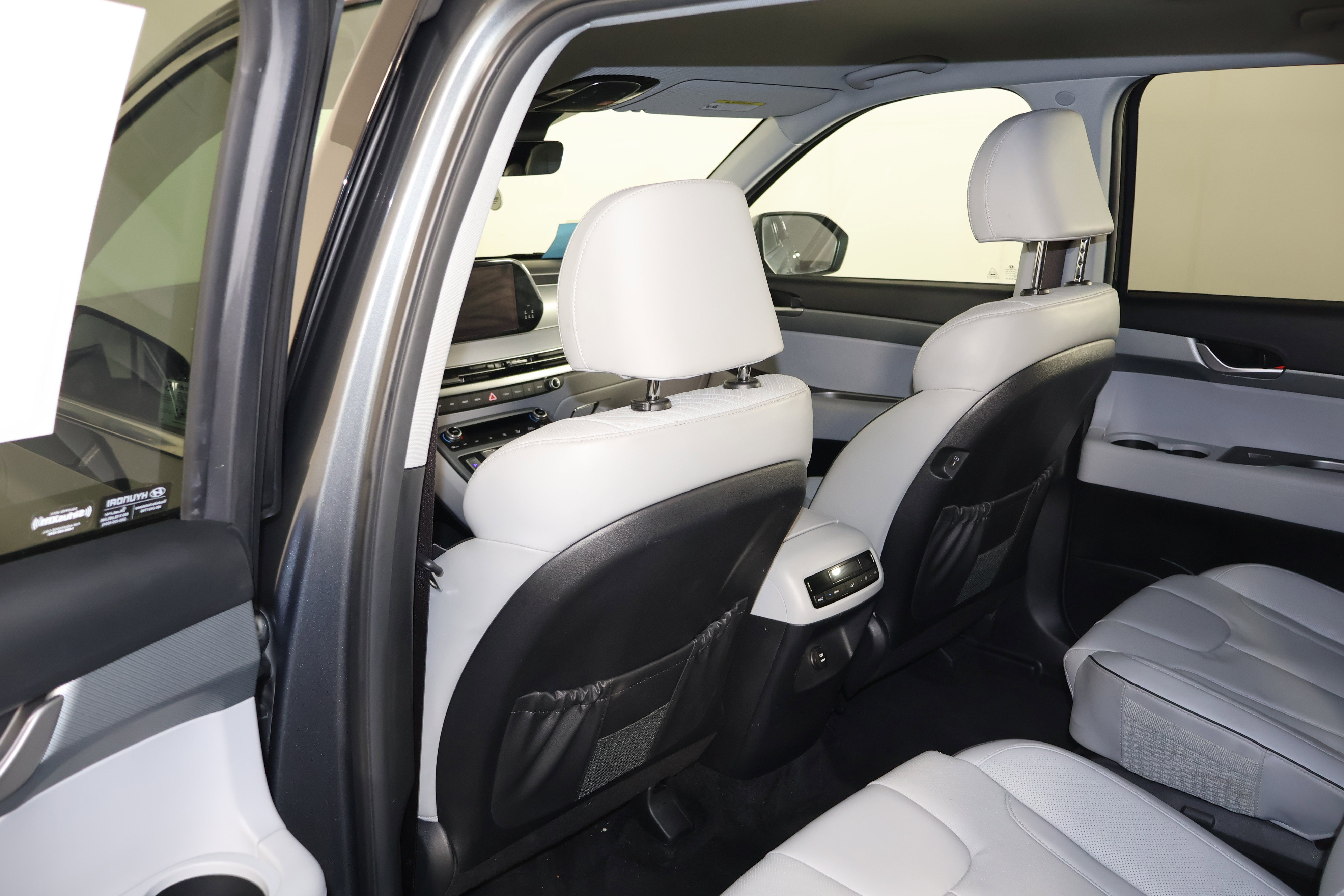 Used 2025 Hyundai Palisade SEL image 47