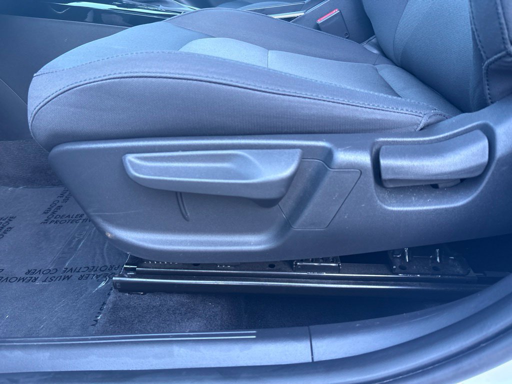 Used 2025 Kia Niro LX FWD image 17
