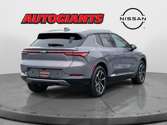 Used 2025 Chevrolet Equinox EV LT image 2