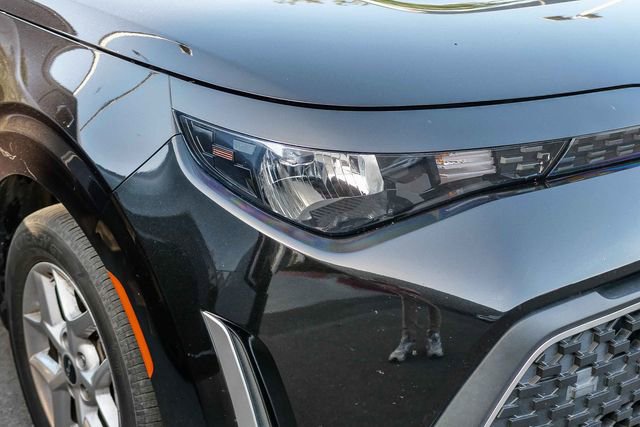 Certified 2023 Kia Soul LX w/ LX Technology Package image 3