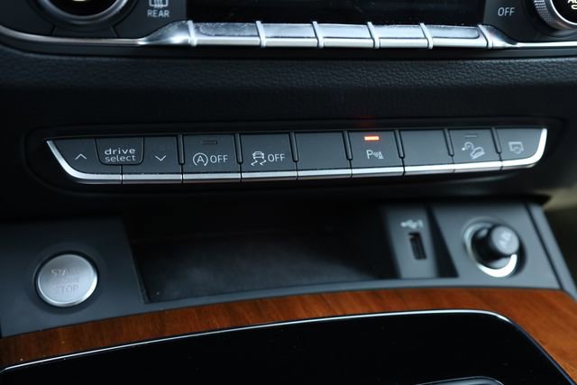 Used 2023 Audi Q5 2.0T Premium w/ Convenience Package image 20