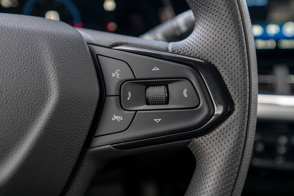 New 2026 Chevrolet Trax LT image 16